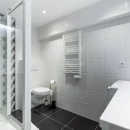 Passy/ranelagh Ii: Magnifique 4p-1br *